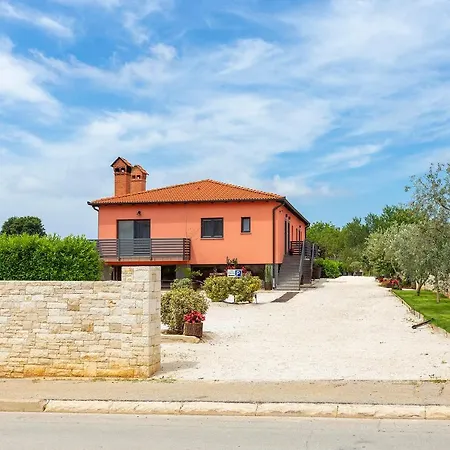 Apartament Karoca 3 *