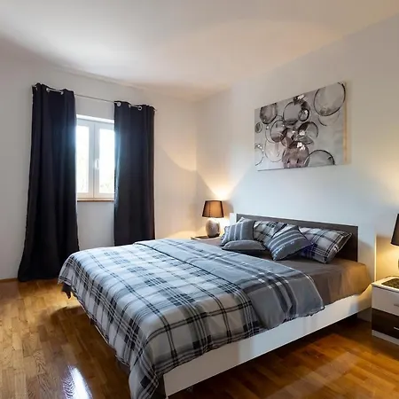 Karoca 3 Apartman Pula