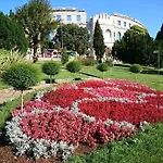 Apartment Karoca 3 *